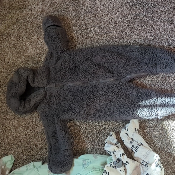 Baby Cozy Bundle Fleece Footies & Bear Ear Onesies W/Hoods 3-6 Mo Mixed 8 pc Lot - Picture 12 of 13